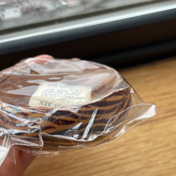 Orange bangles - Picture 5 of 7